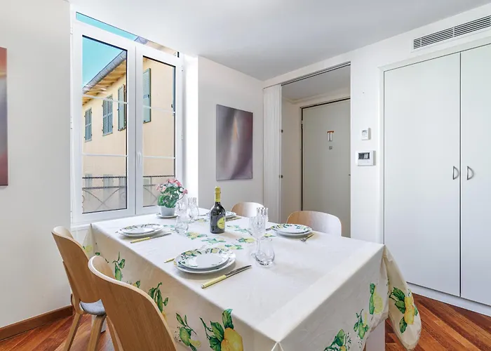 Rose 2 Duplex-clim-plage Apartment *